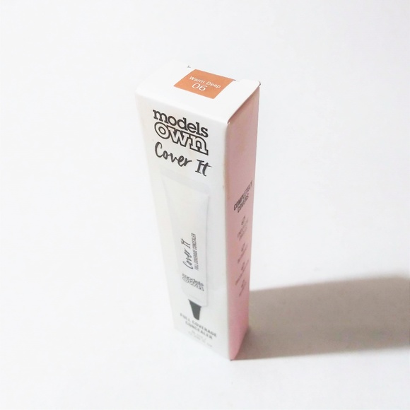 models own concealer